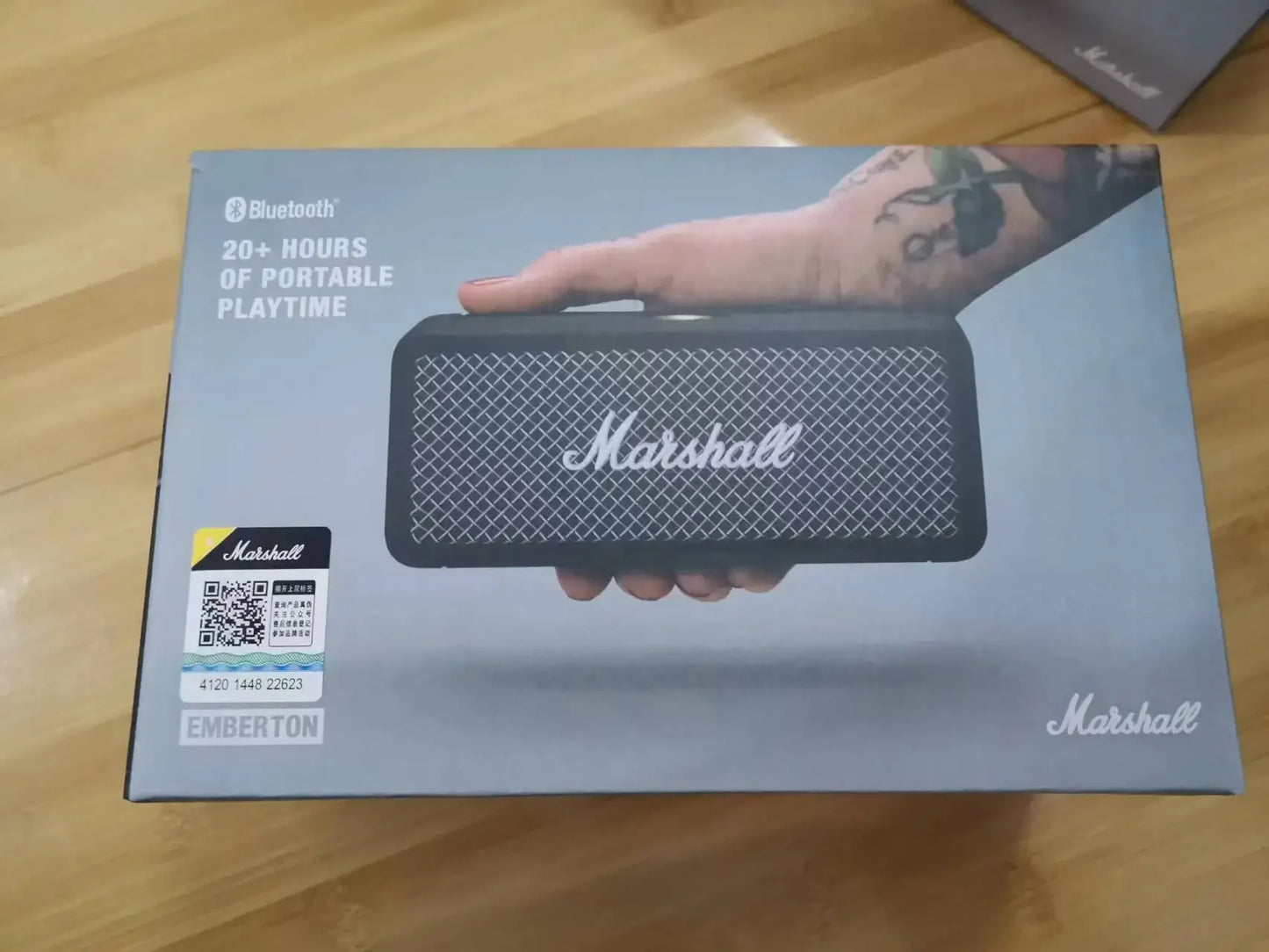 Coluna Bluetooth Marshall Emberton Portátil Preto e Dourado