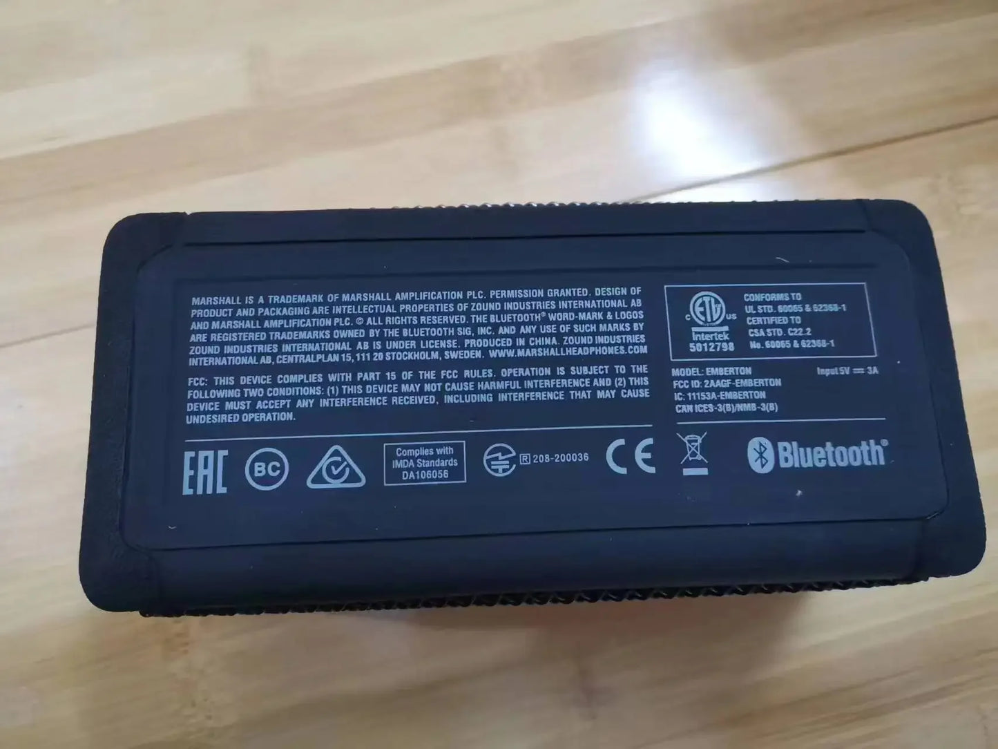 Coluna Bluetooth Marshall Emberton Portátil Branco