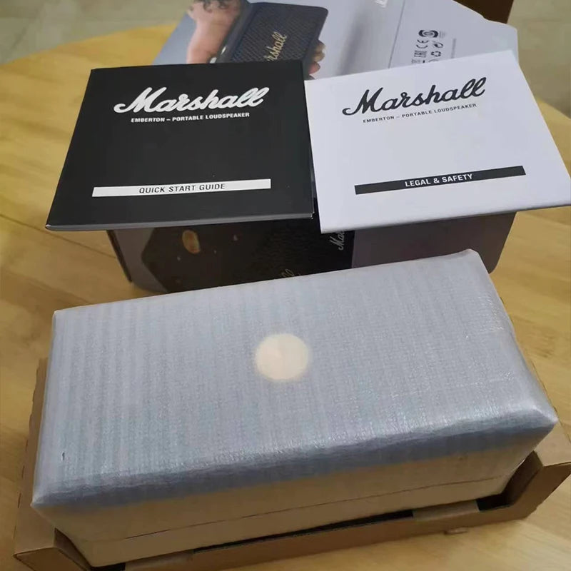 Coluna Bluetooth Marshall Emberton Portátil Preto e Dourado